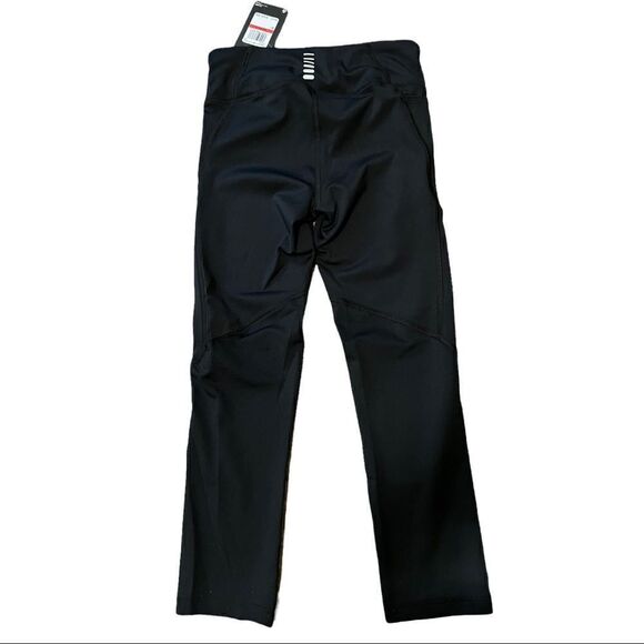 Under Armour Womens Mileage Capris in Black - Picture 6 of 10